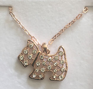 Halsband,finns i guld eller silverfrgat.
Pris: 59 kr inkl. porto